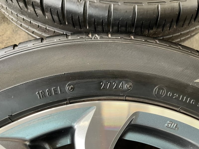 ล้อแม็ก Mazda 2 ตัวท็อป ขอบ 16 เทาหน้าเงา พร้อมยาง 185-60-16 Dunlop ปี 24 ล้อแม็ก Mazda 2 ตัวท็อป ขอบ 16 เทาหน้าเงา พร้อมยาง 185-60-16 Dunlop ปี 24