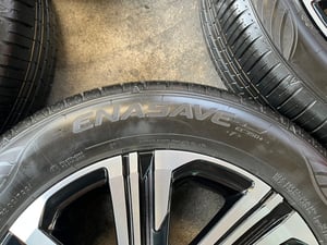 ล้อแม็กพร้อมยางใหม่ป้ายแดง ปี 26 Toyota Yaris Ativ รุ่นใหม่ ขอบ 16 ใหม่กริ๊บ ล้อแม็กพร้อมยางใหม่ป้ายแดง ปี 26 Toyota Yaris Ativ รุ่นใหม่ ขอบ 16 ใหม่กริ๊บ