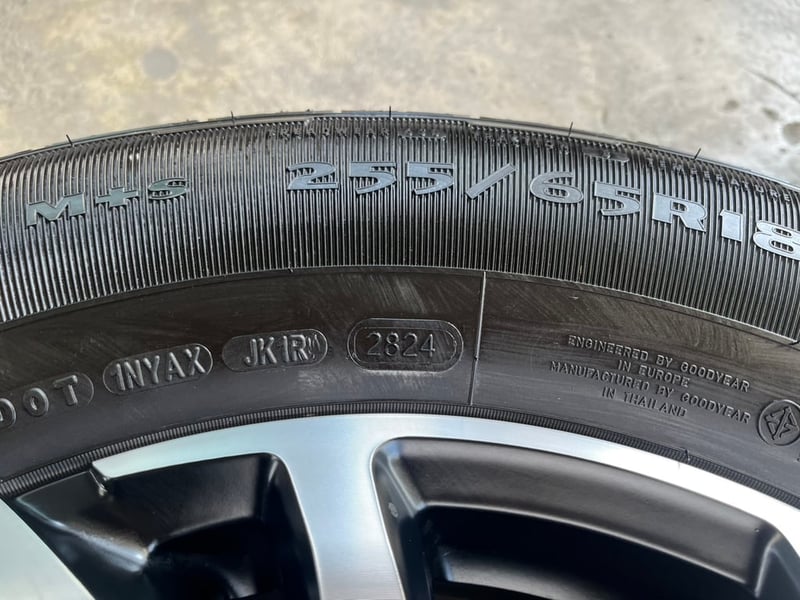 ล้อแม็กพร้อมยางใหม่ป้ายแดง Ford Next-Gen Sport ขอบ 18 ดำหน้าเงา ใหม่กริ๊บ