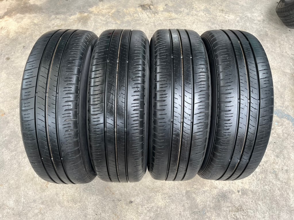 ล้อแม็ก 4รู100 Honda ขอบ 15 แถมยาง 185-65-15 Dunlop ปี 20