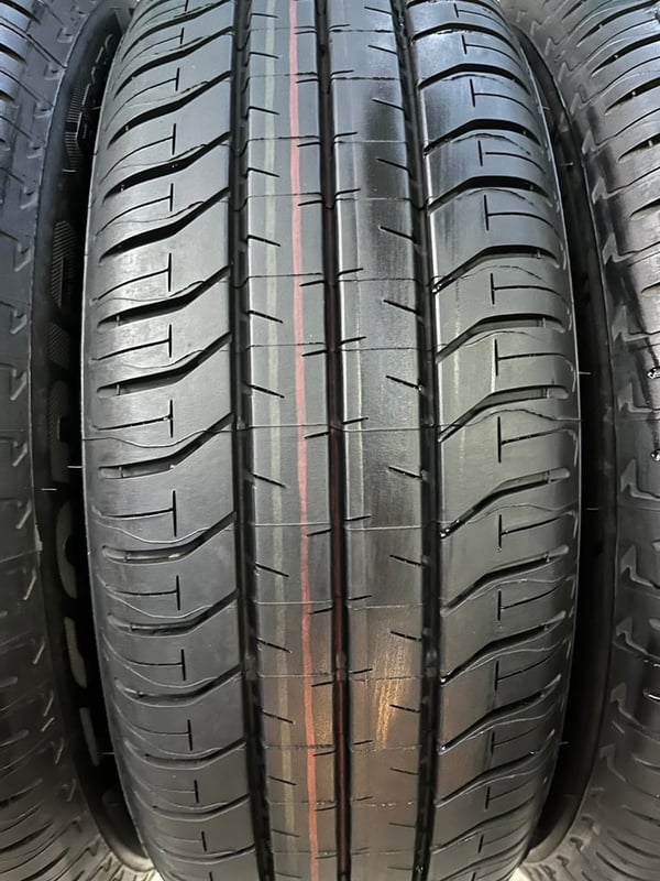 ยางใหม่ป้ายแดง 195-65-15 Bridgestone ปลายปี 24 สวยกริ๊บ