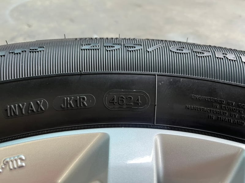 ล้อแม็กพร้อมยางใหม่ป้ายแดง ISUZU D-Max ขอบ 18 ใหม่กริ๊บ