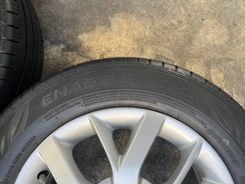 ล้อแม็ก Nissan Note ขอบ 15 แถมยาง Dunlop 185-65-15 ปี 21 ล้อแม็ก Nissan Note ขอบ 15 แถมยาง Dunlop 185-65-15 ปี 21