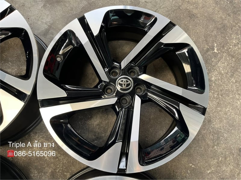 ล้อแม็ก 5รู100 Toyota Yaris Cross ขอบ 18 ดำหน้าเงา สภาพสวย