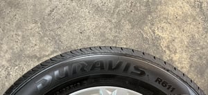 ยาง 215-65-16 Bridgestone สวยกริ๊บ ใส่กับ รถตู้ ,รถกระบะตัวเตี้ย ได้ทุกรุ่น