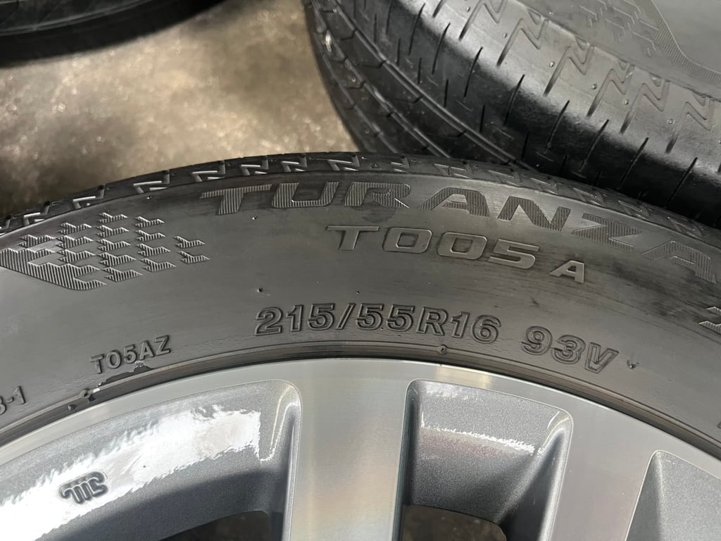 ล้อแม็กป้ายแดง Honda Civic FE รุ่นใหม่ ขอบ 16 พร้อมยาง 215-55-16 Bridgestone ปี 22
