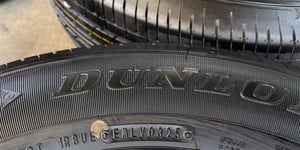 ยางใหม่ป้ายแดง 215-65-16 Dunlop ปี 25 ใหม่กริ๊บ ถอดจากโชว์รูม