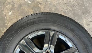 ล้อแม็ก Toyota Revo ขอบ 17 สีเทาดำ พร้อมยางใหม่ 265-65-17 Yokohama ปลายปี 25 ล้อแม็ก Toyota Revo ขอบ 17 สีเทาดำ พร้อมยางใหม่ 265-65-17 Yokohama ปลายปี 25