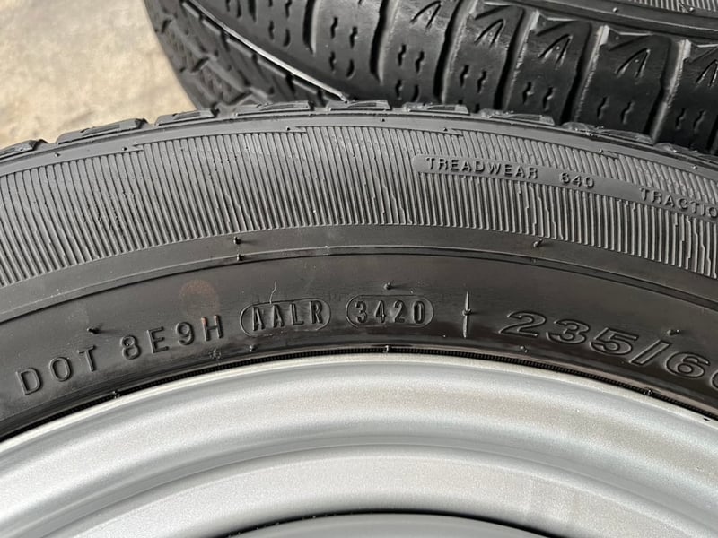 ล้อกระทะ 6รู139 Toyota ขอบ 17 สีบอร์น แถมยาง 235-60-17 NEXEN ปี 20