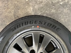 ล้อแม็ก 5รู114 Toyota ขอบ 15 สีไฮเปอร์ พร้อมยางใหม่ 215-70-15 Bridgestone ปลายปี 25