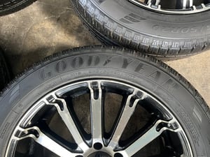 ล้อแม็กแต่ง 6รู139 Lenso INTIMIDATOR 4 ขอบ 20 พร้อมยาง 265-50-20 GoodYear ปี 20 ล้อแม็กแต่ง 6รู139 Lenso INTIMIDATOR 4 ขอบ 20 พร้อมยาง 265-50-20 GoodYear ปี 20