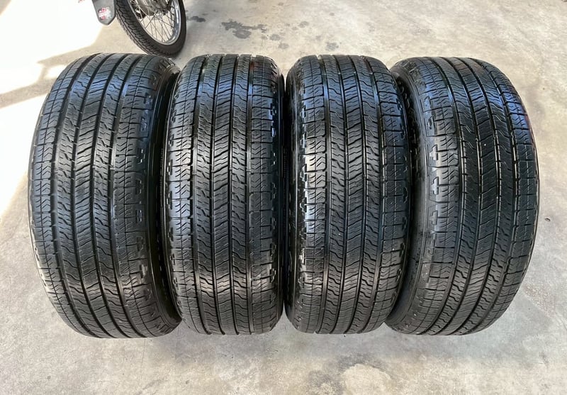 ล้อแม็ก Ford Everest Next-Gen ขอบ 20 เทาหน้าเงา พร้อมยาง 255-55-20 GoodYear ปลายปี 22