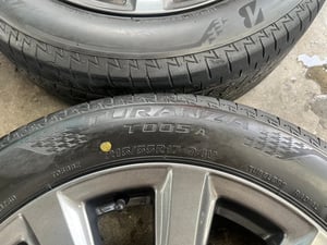 ล้อแม็ก Toyota Camry ขอบ 17 สีเทากัน พร้อมยาง 215-55-17 Bridgestone ปี 23