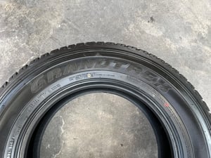 ยางป้ายแดง 225-70-17 Dunlop ปลายปี 25 สวยกริ๊บ ถอดจากรถป้ายแดง