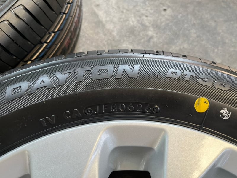 ล้อแม็กป้ายแดง Nissan Almera รุ่นใหม่ ขอบ 15 พร้อมยางใหม่ 185-60-15 DAYTON ปี 26