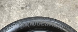 ยางใหม่ป้ายแดง 215-55-17 Bridgestone ปี 25 ใหม่กริ๊บ ถอดจากรถใหม่ป้ายแดง
