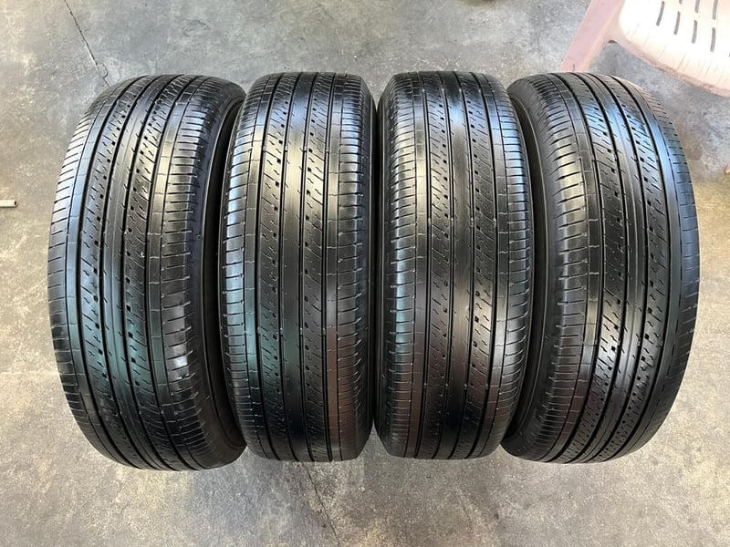 ล้อแม็ก 5รู114 Toyota Revo ขอบ 16 แถมยาง 215-65-16 Dunlop ปี 20 ล้อแม็ก 5รู114 Toyota Revo ขอบ 16 แถมยาง 215-65-16 Dunlop ปี 20