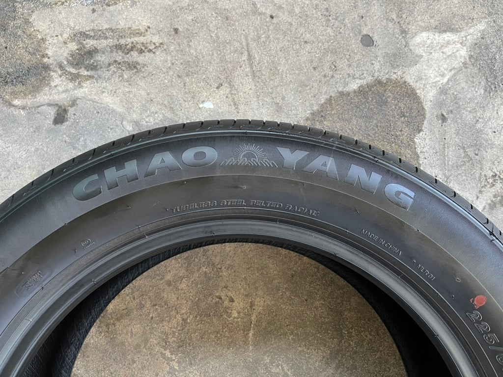 ยางป้ายแดง 225-60-18 CHAOYANG ปลายปี 24 สวยกริ๊บ ถอดจากรถป้ายแดง