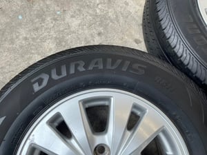ล้อแม็ก Toyota INNOVA ขอบ 15 พร้อมยาง 215-70-15 Bridgestone ปลายปี 22