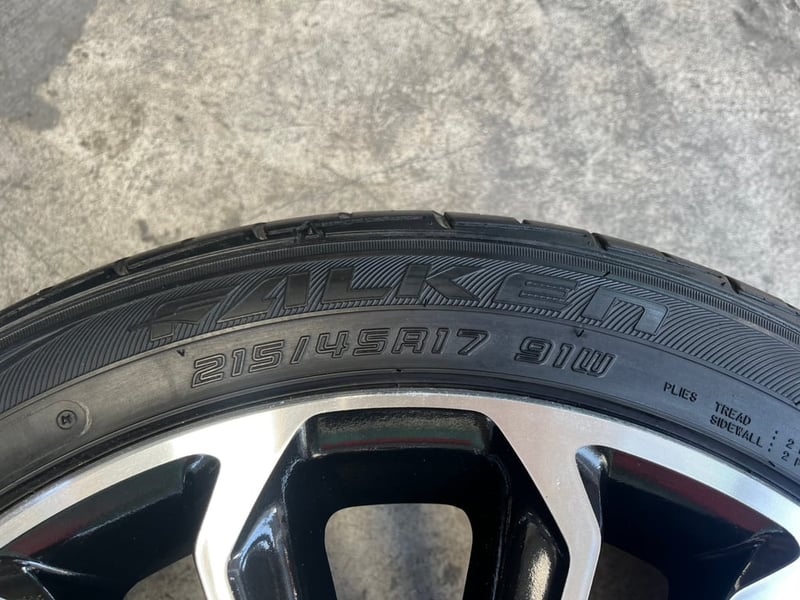 ล้ออะไหล่ 5รู100 Toyota Altis ขอบ 17 ดำหน้าเงา พร้อมยาง 215-45-17 Falken ปี 22