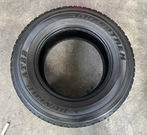 ยาง 1 เส้น 265-65-17 Dunlop ปี 23 สภาพสวย