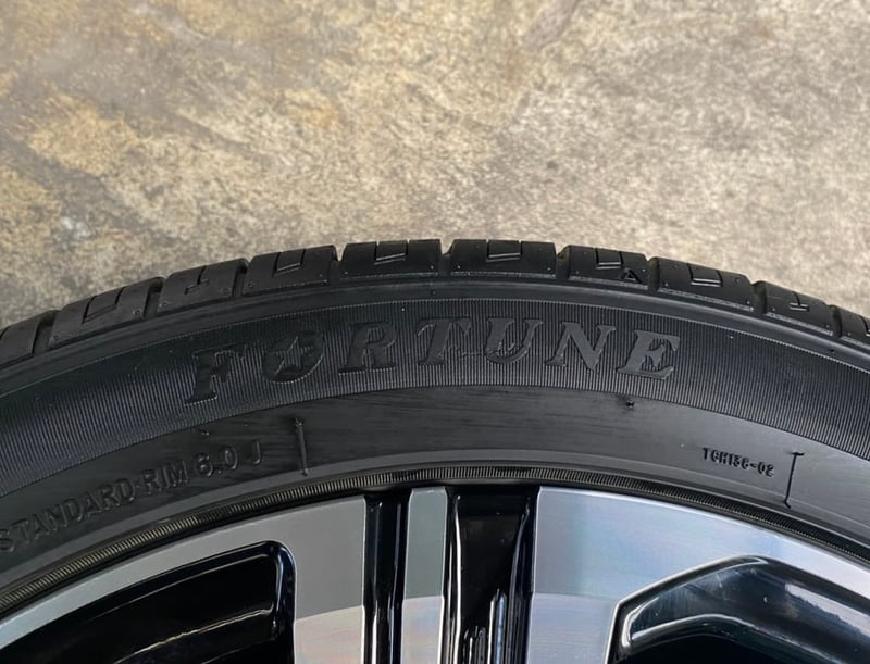 ล้ออะไหล่ 4รู100 Toyota Yaris Ativ ขอบ 16 ดำหน้าเงา พร้อมยาง 195-50-16 FORTUNE ปี 22