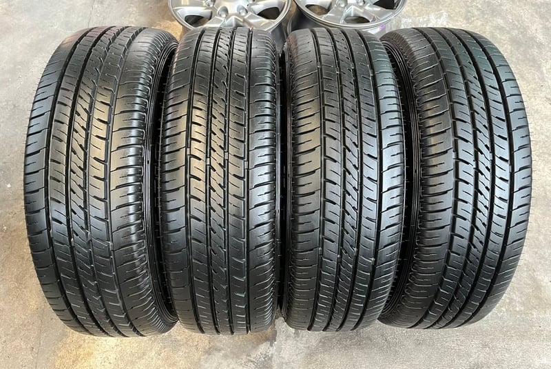 ล้อแม็ก Honda CRV ขอบ 15 เทาหน้าเงา พร้อมยาง 205-70-15 Maxxis ปี 24