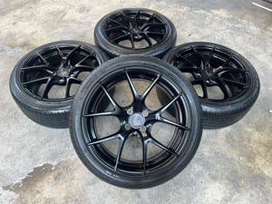 ล้อแม็กแถมยาง 4รู100 Lenso JAD แท้ ขอบ 17 สีดำ