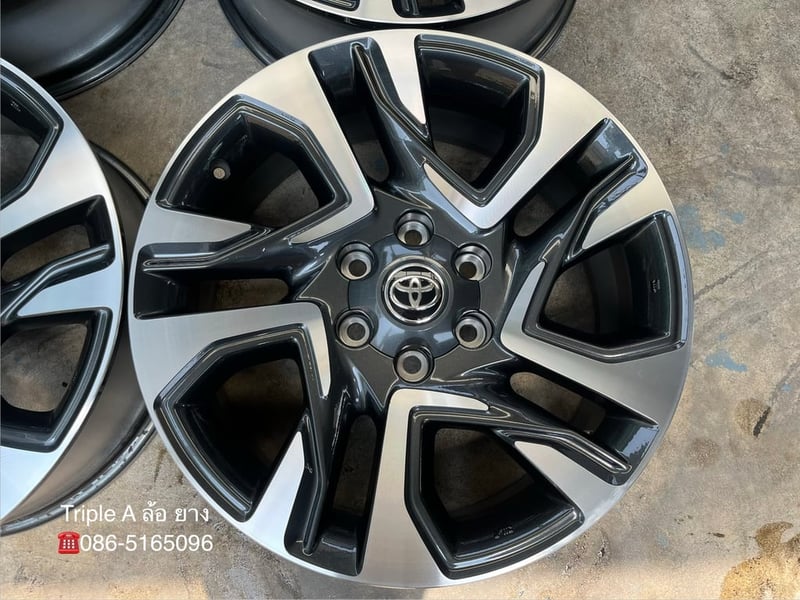 ล้อแม็กป้ายแดง Toyota Fortuner Legender ขอบ 20 สวยกริ๊บ