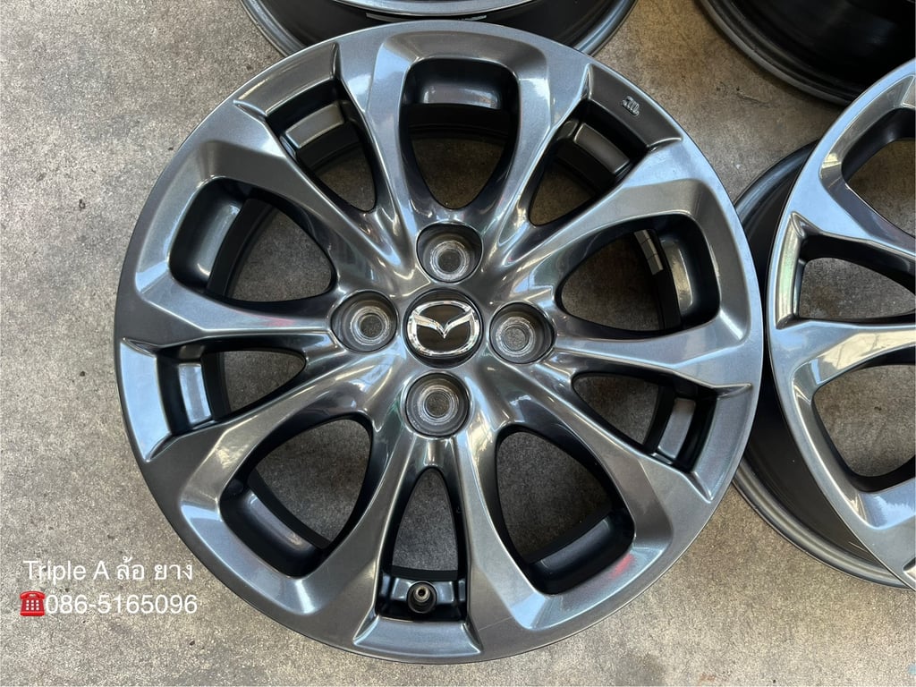 ล้อแม็ก Mazda 2 Skyactive ขอบ 15 สีดำ สภาพสวย