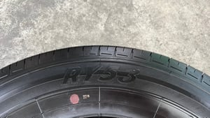 ยางป้ายแดง 195R14 Yokohama ปลายปี 24 สวยกริ๊บ ถอดจากรถป้ายแดง