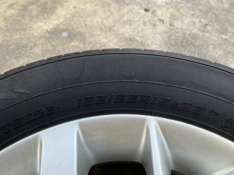 ล้อแม็ก Nissan Note ขอบ 15 แถมยาง Dunlop 185-65-15 ปี 21 ล้อแม็ก Nissan Note ขอบ 15 แถมยาง Dunlop 185-65-15 ปี 21