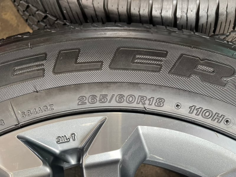 ล้อแม็ก Mitsu Triton ขอบ 18 เทาหน้าเงา พร้อมยาง 265-60-18 Bridgestone ปี 24