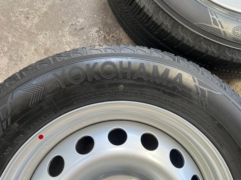 ล้อกระทะ 6รู139 Toyota ขอบ 17 แถมยาง 225-65-17 Yokohama ปลายปี 20 ล้อกระทะ 6รู139 Toyota ขอบ 17 แถมยาง 225-65-17 Yokohama ปลายปี 20