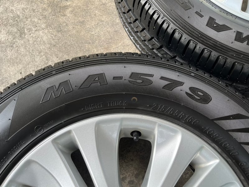 ล้อแม็ก 5รู114 Toyota Revo ขอบ 16 พร้อมยาง 215-65-16 Maxxis ปี 25 ล้อแม็ก 5รู114 Toyota Revo ขอบ 16 พร้อมยาง 215-65-16 Maxxis ปี 25