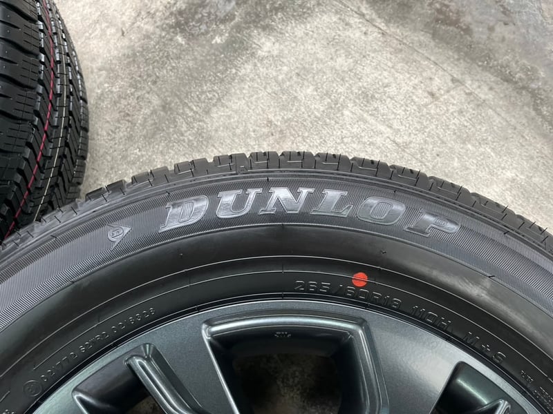 ล้อแม็กพร้อมยางใหม่ป้ายแดง Toyota Fortuner Leader G+ รุ่นใหม่ล่าสุด ขอบ 18 ปี 25 