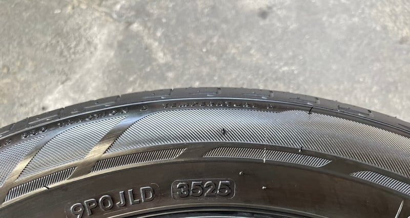 ยางใหม่ป้ายแดง 175-65-14 Bridgestone สวยกริ๊บ ถอดจากรถใหม่ป้ายแดง