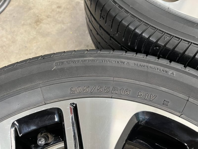 ล้อแม็ก Mitsu Xpander ขอบ 16 ดำหน้าเงา แถมยาง 205-55-16 Yokohama