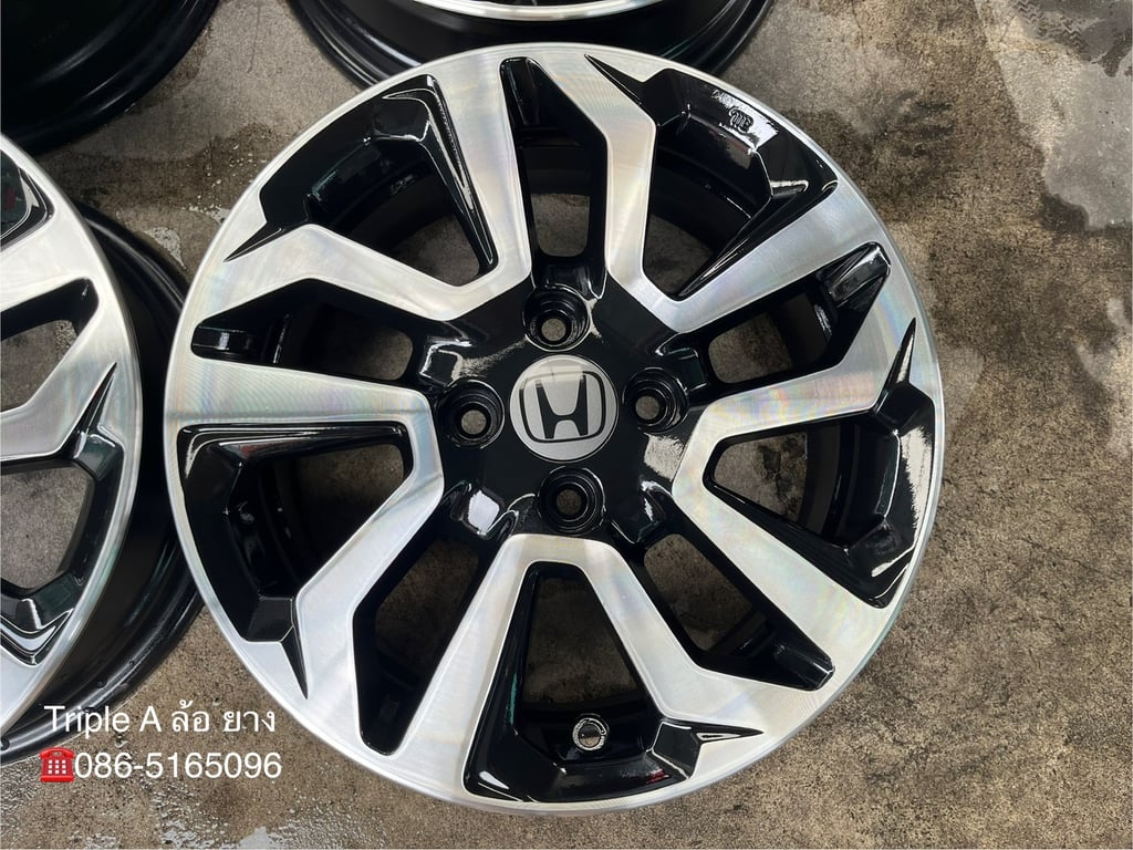 ล้อแม็ก Honda Jazz GK ขอบ 15 สีดำหน้าเงา สวยกริ๊บ