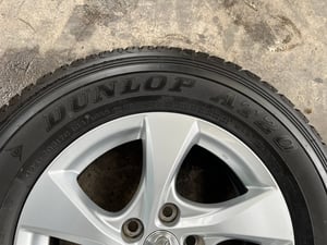 ล้อแม็ก 5รู114 Toyota ขอบ 17 พร้อมยาง 225-70-17 Dunlop ปี 21