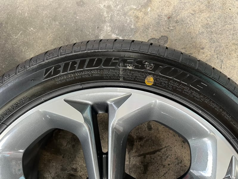 ล้อแม็กป้ายแดง Honda Civic EHEV EL รุ่นใหม่ล่าสุด ขอบ 17 พร้อมยางใหม่ป้ายแดง 215-50-17 Bridgestone ปี 26 ล้อแม็กป้ายแดง Honda Civic EHEV EL รุ่นใหม่ล่าสุด ขอบ 17 พร้อมยางใหม่ป้ายแดง 215-50-17 Bridgestone ปี 26