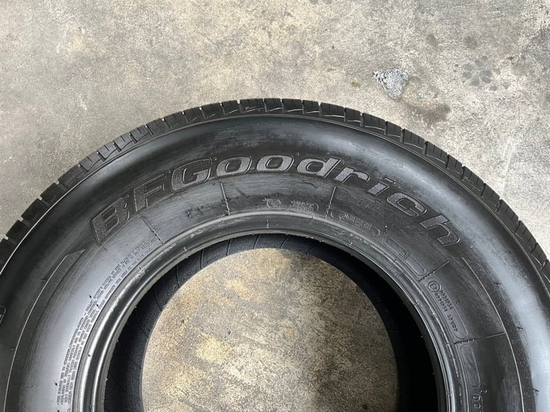 ยาง 255-70-15 BF Goodrich ปลายปี 23 สภาพสวยมาก