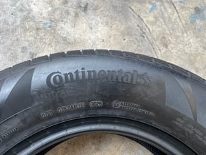 ยางป้ายแดง 265-65-17 Continental ปี 25 เหมาะสำหรับ รถกระบะตัวสูง และ SUV ทุกรุ่น ยางป้ายแดง 265-65-17 Continental ปี 25 เหมาะสำหรับ รถกระบะตัวสูง และ SUV ทุกรุ่น