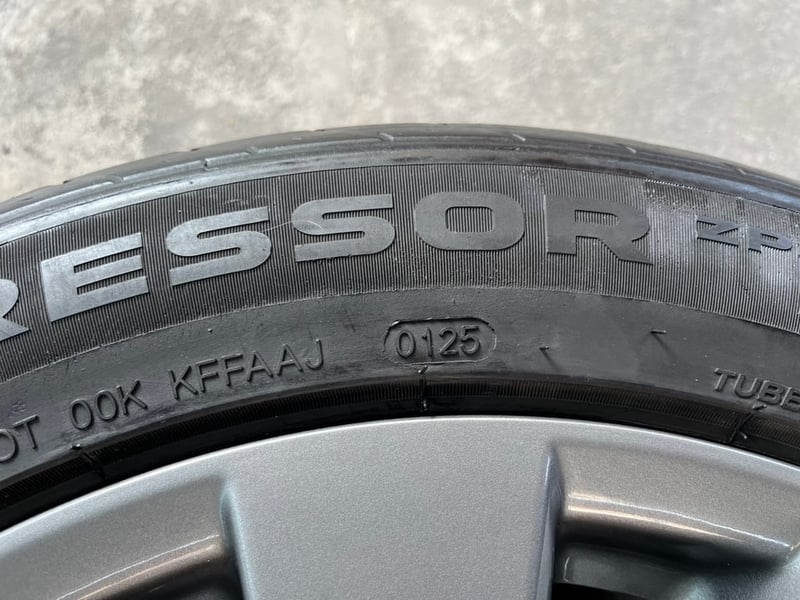 ล้อแม็ก Honda Accord G9 ขอบ 17 สีเทา พร้อมยาง 215-55-17 Arisun ปี 25