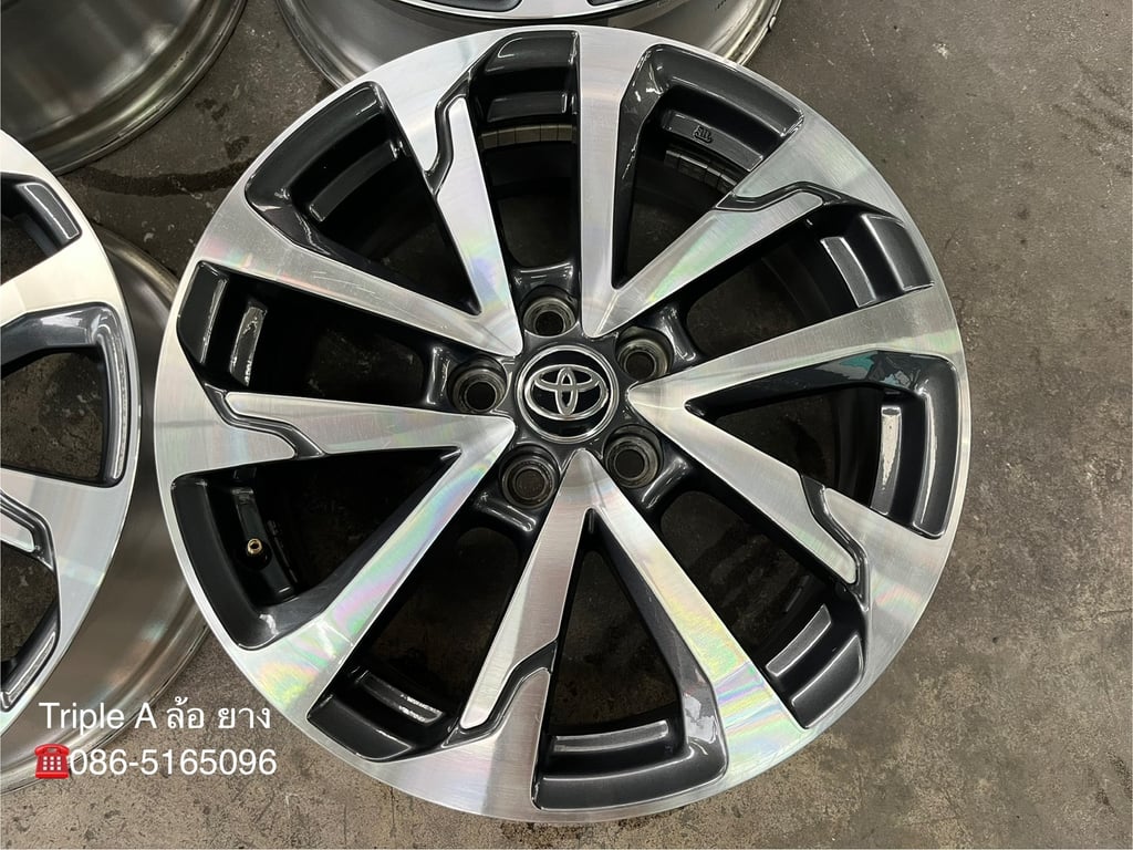 ล้อแม็ก 5รู114 Toyota Corolla Cross ขอบ 18 เทาหน้าเงา ล้อแม็ก 5รู114 Toyota Corolla Cross ขอบ 18 เทาหน้าเงา