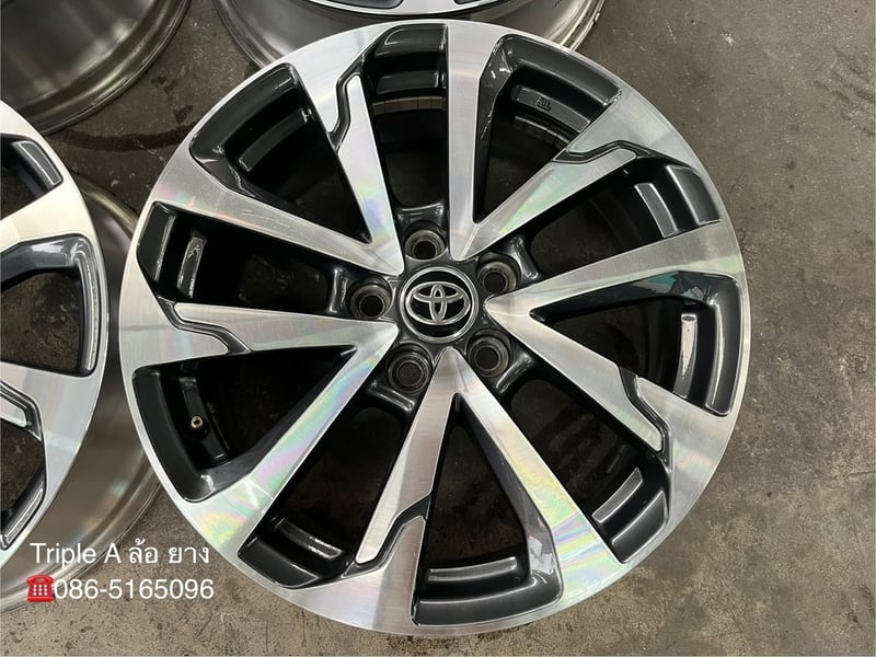 ล้อแม็ก 5รู114 Toyota Corolla Cross ขอบ 18 เทาหน้าเงา