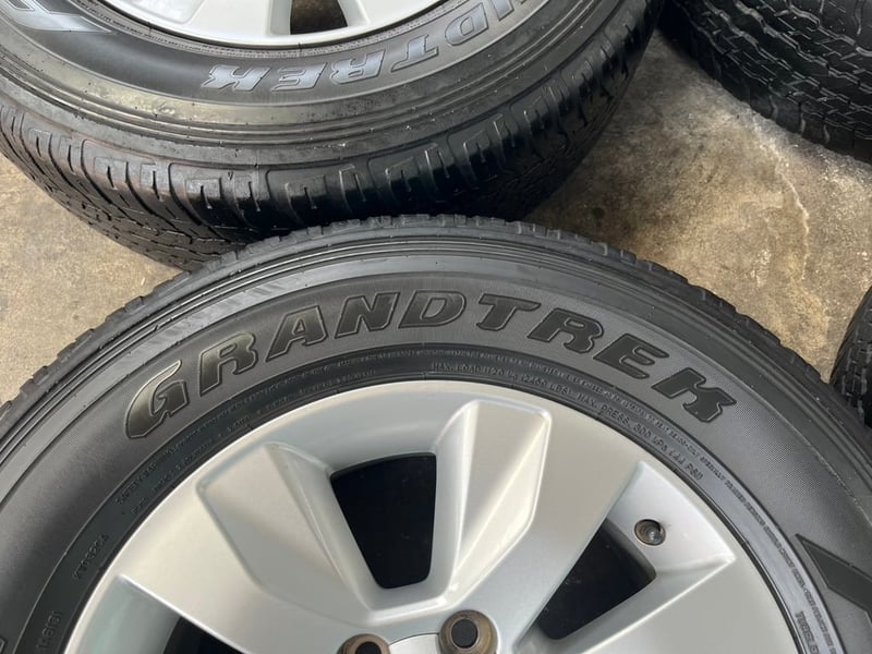 ล้อแม็กแถมยาง Toyota Revo ตัวสูง ขอบ 17