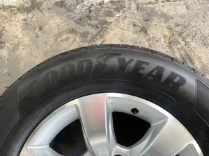 ล้อแม็ก Chevrolet Trailblazer ขอบ 18 สีบอร์นหน้าเงา พร้อมยาง 255-65-18 Goodyear ปี 23