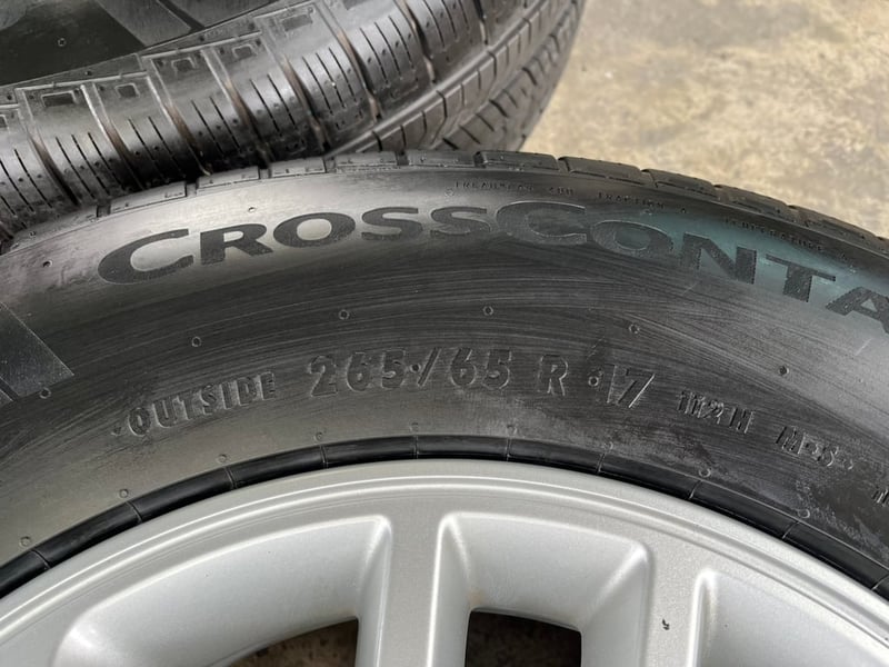 ล้อแม็กพร้อมยางป้ายแดง Toyota Fortuner BMC ขอบ 17 สวยกริ๊บ