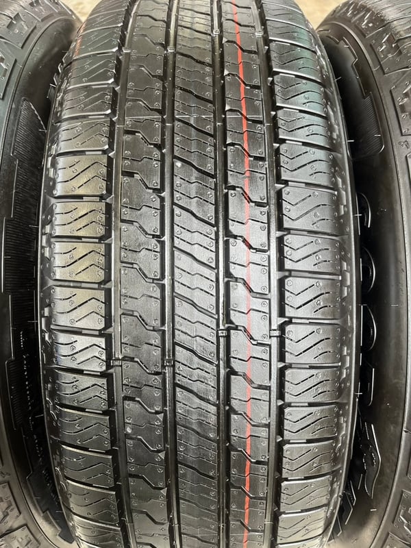 ยางใหม่ป้ายแดง 255-65-18 Goodyear ใหม่กริ๊บ ไม่ผ่านการใช้งาน